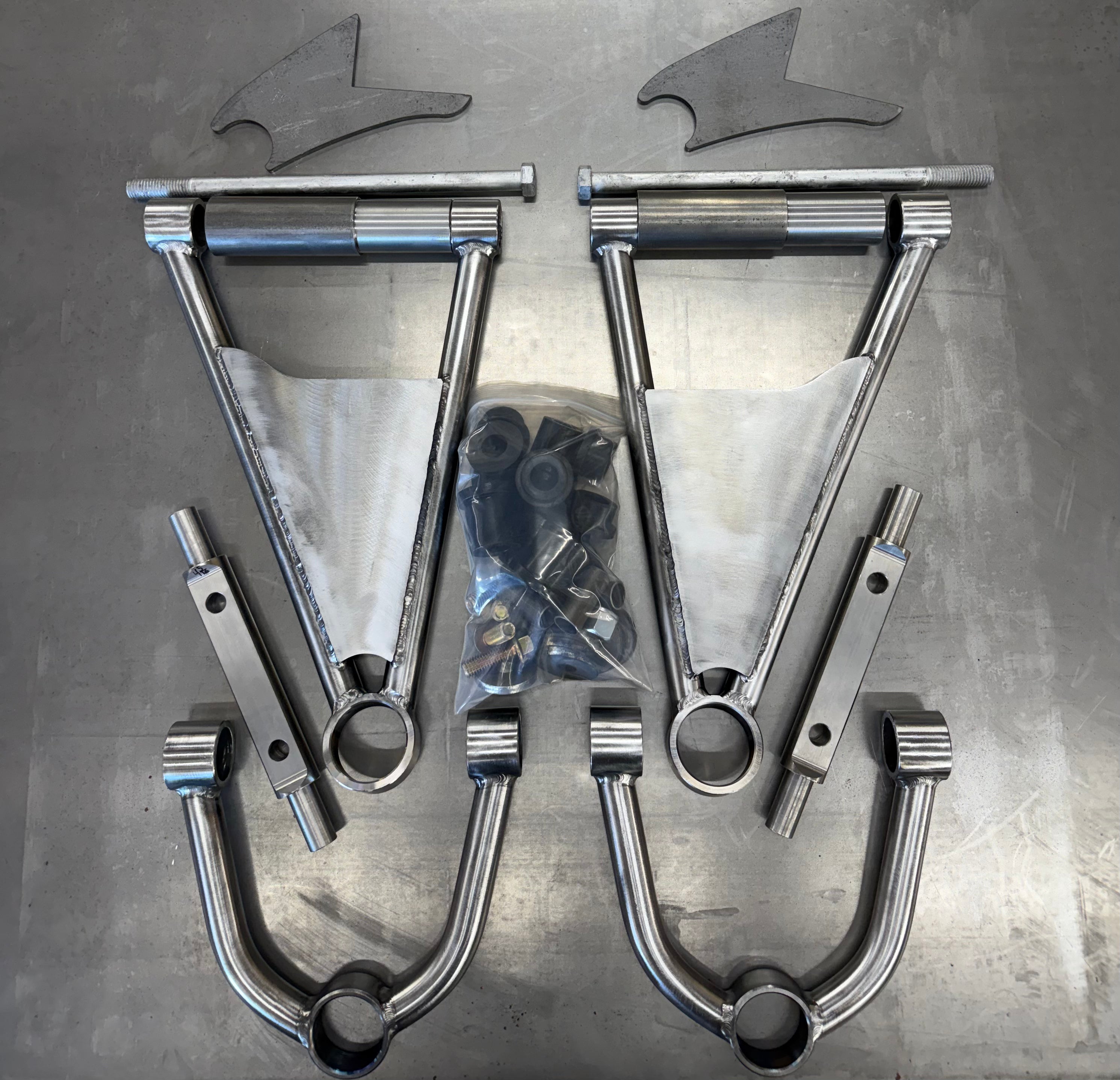 1986.5-1997 Nissan D21 to Toyota spindle conversion control arms